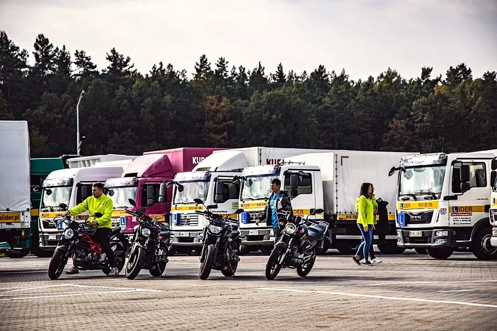 Jak zrobić prawo jazdy w Łomży krok po kroku (2026)